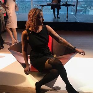 Meet your Posher, Julia